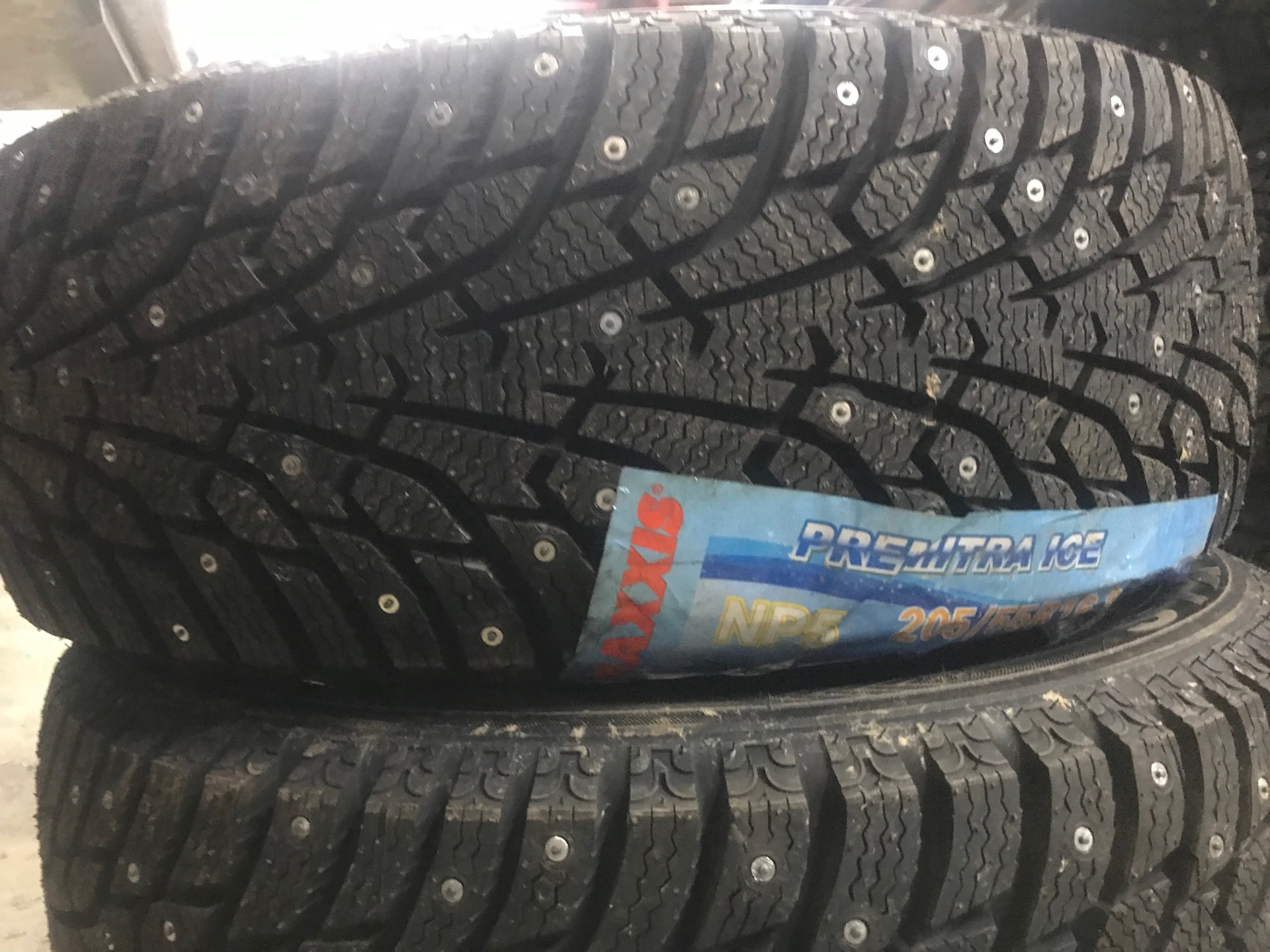 235 50 r19 зимние шипованные. Maxxis np5 Premitra Ice Nord. Maxxis Premitra Ice Nord 5. 185/65r15 Maxxis NP-5 88t шип. Maxxis np5 шины.