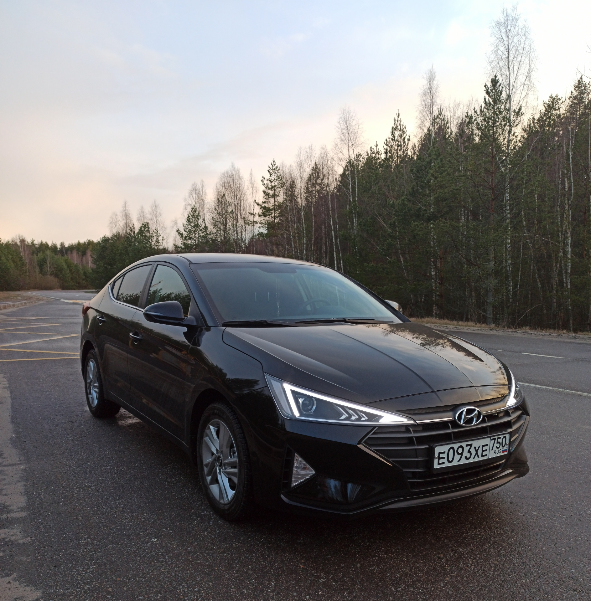 Hyundai elantra drive2