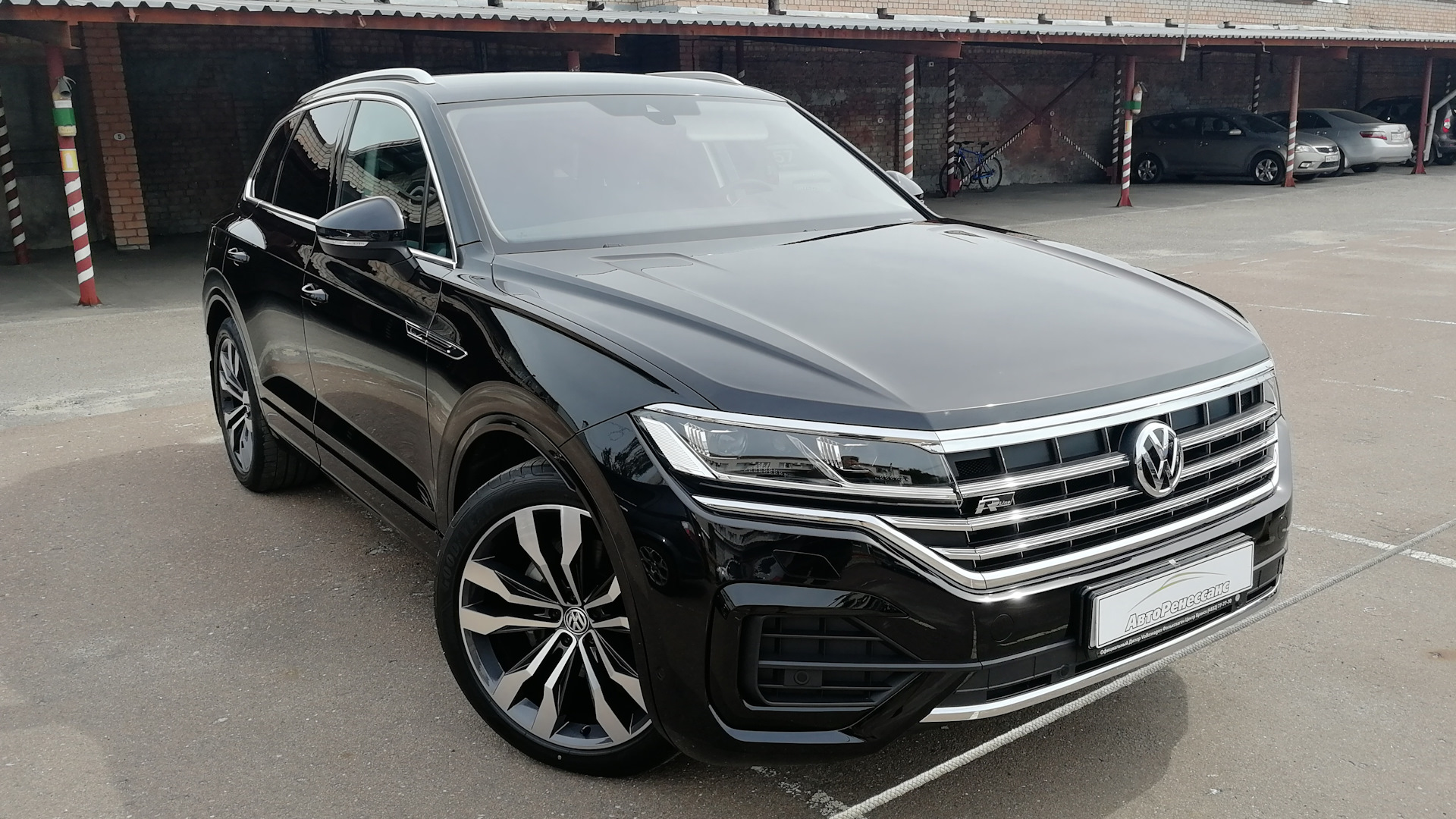 Volkswagen Touareg r line Black Style 2020