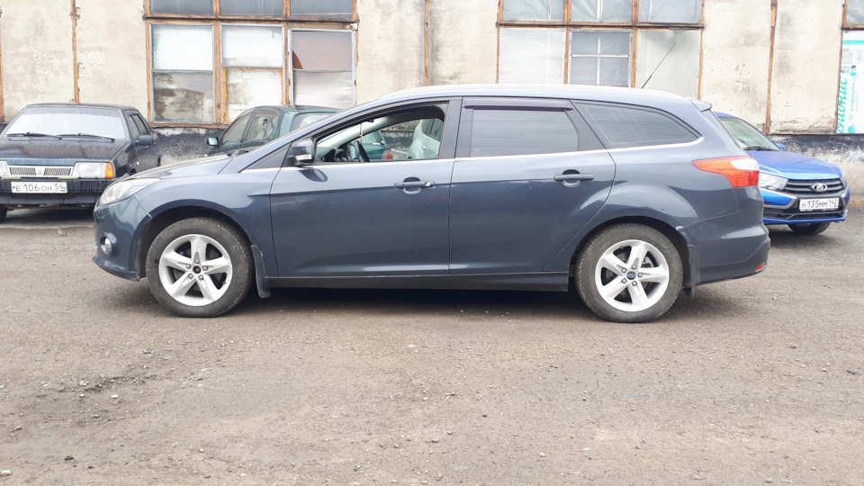 Krok 23: Krok montażowy — patrz zdjęcie. — Ford Focus 3