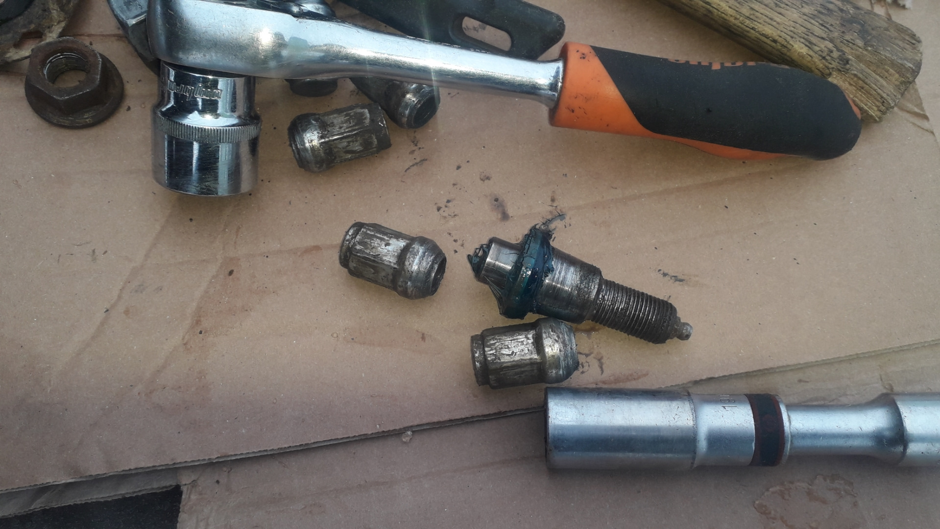 Кое какие протяжки и шприцовки. — УАЗ Patriot, 2,7 л, 2012 года ...