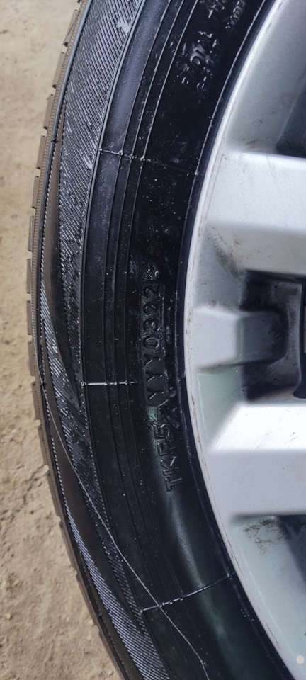 Шины летние Yokohama 225/65 R17, литые диски nissan 7Jx17 ET45 5x114,3 ...