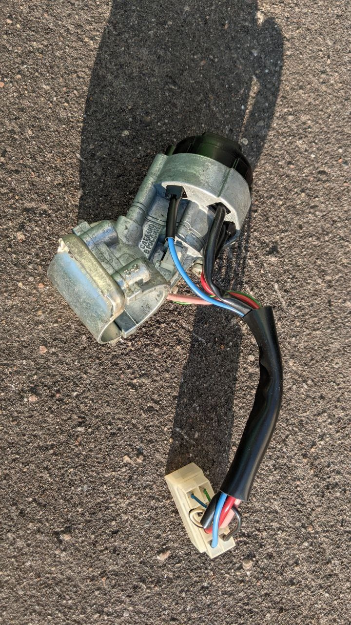 Замена замка зажигания — Lada 2115, 1,5 л, 2006 года | поломка | DRIVE2