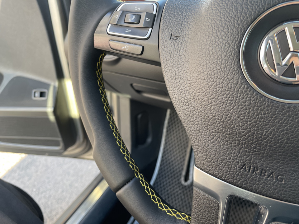 Желтая строчка лично меня нисколько не напрягает — Volkswagen Passat B7