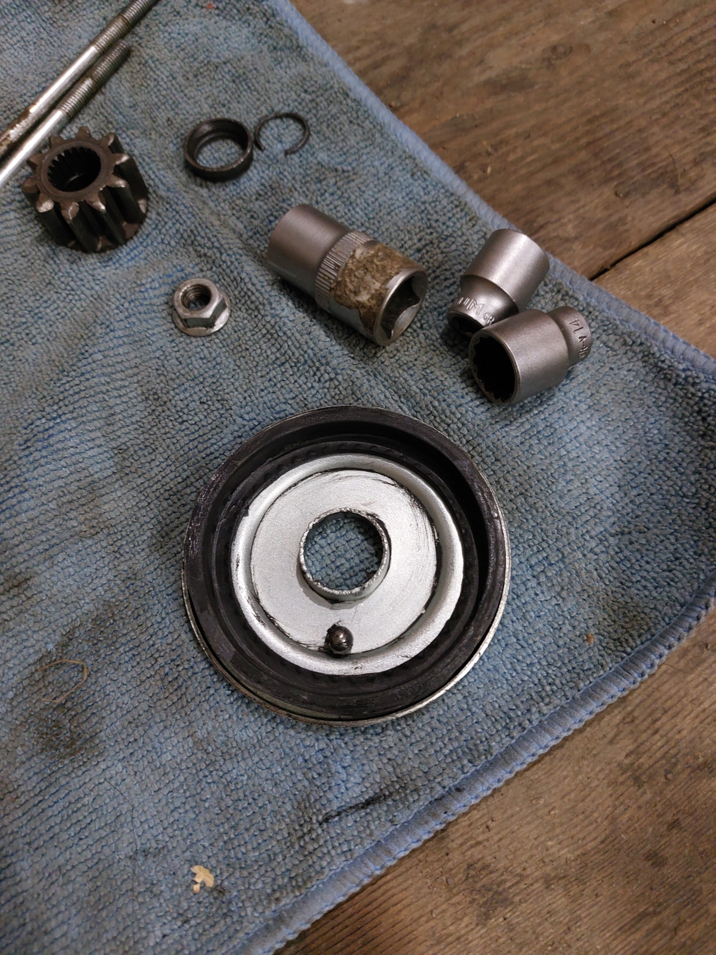 проблема со стартером. крутит, жужжит но не заводит — Mitsubishi Pajero ...