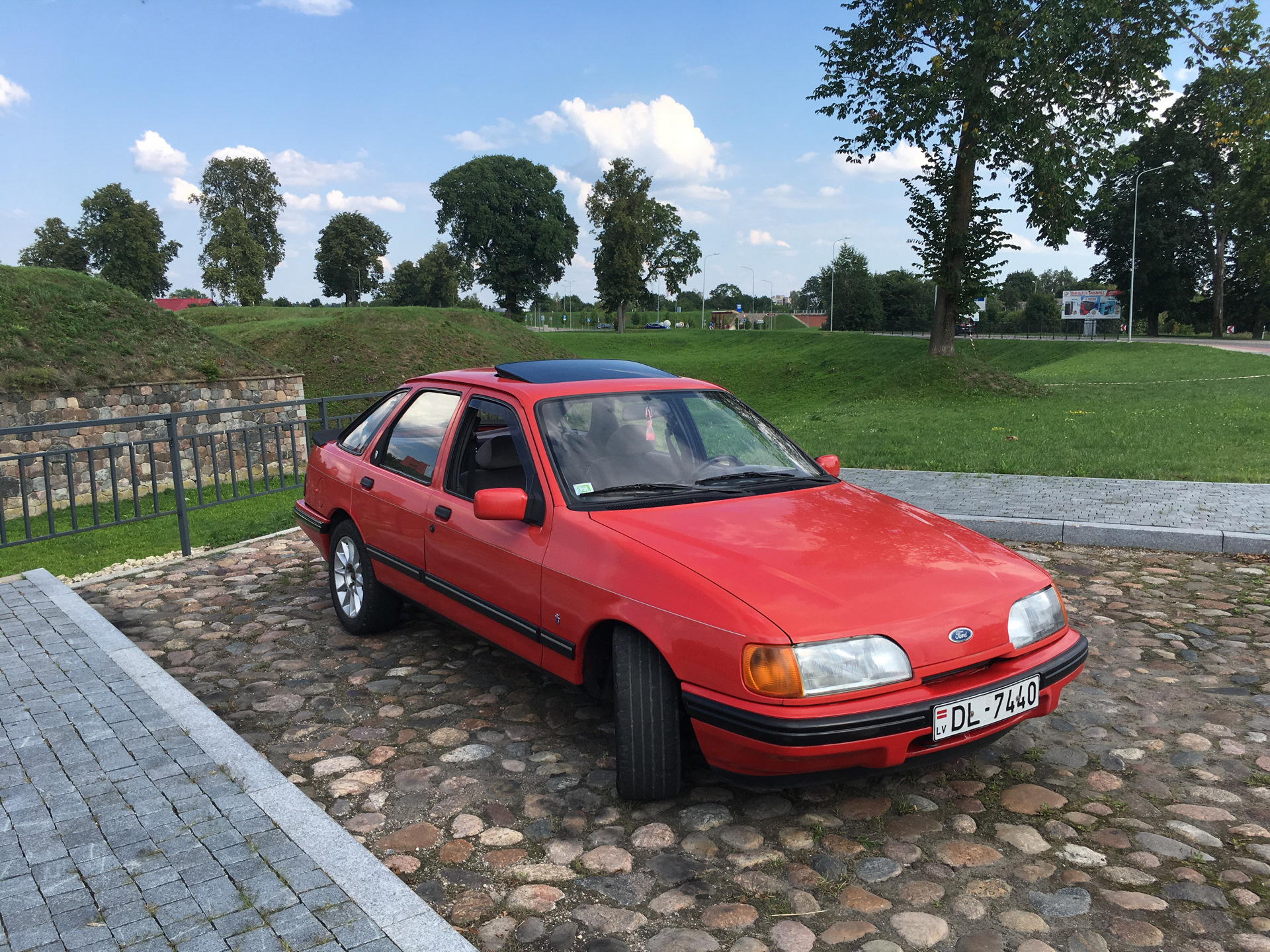 ford sierra С„РѕС‚Рѕ