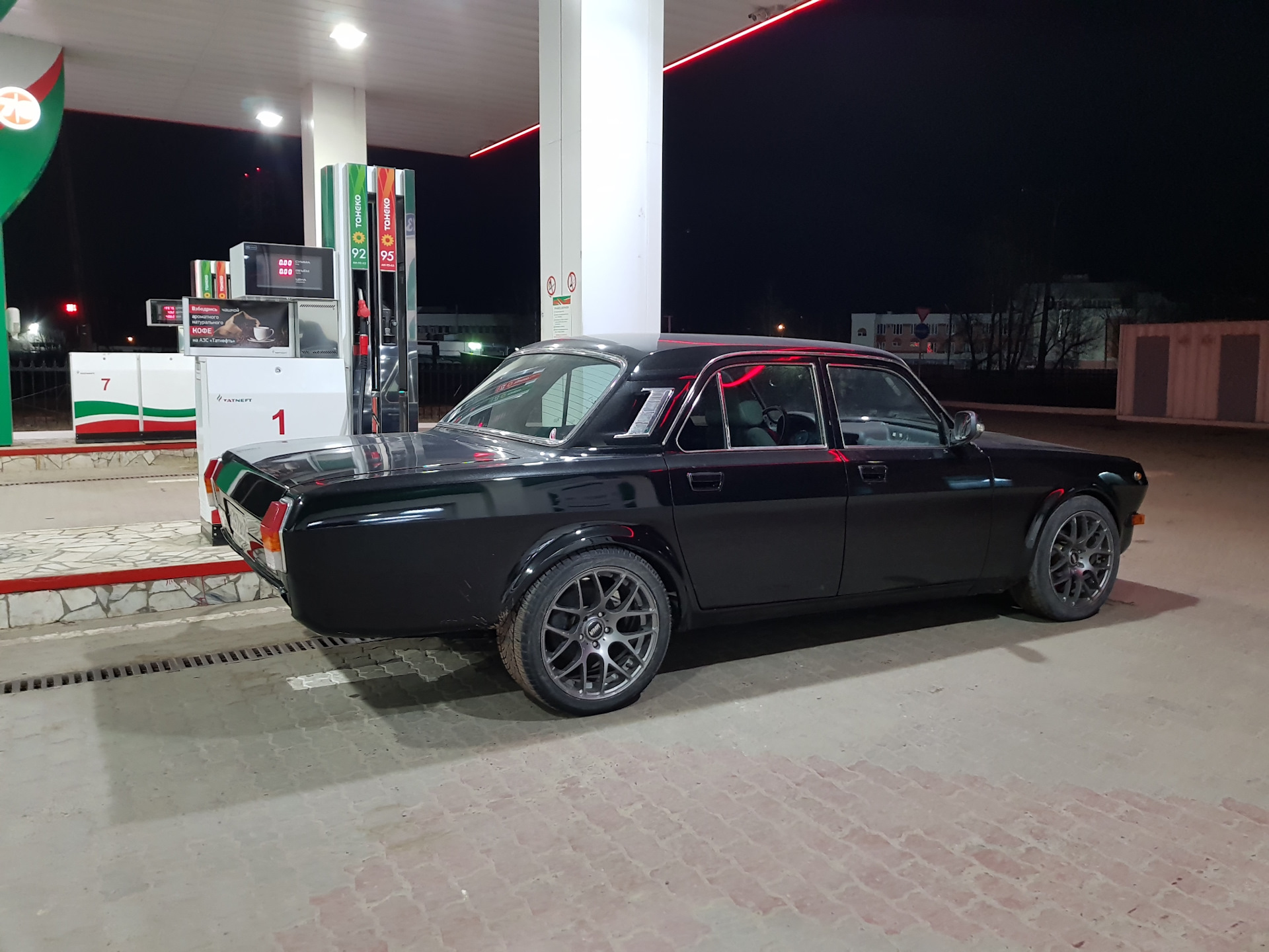 24 customs. ГАЗ 2410 кастом. ГАЗ 2410 JDM. ГАЗ 24 Custom. Волга 3102 JDM.