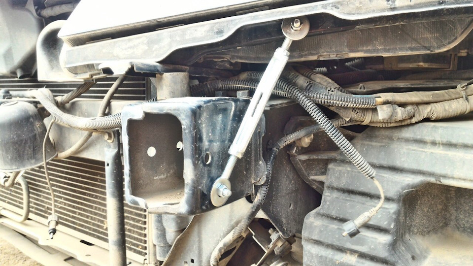 Провис бампер! Нужна помощь! — Honda Accord (7G), 2,4 л, 2006 года ...