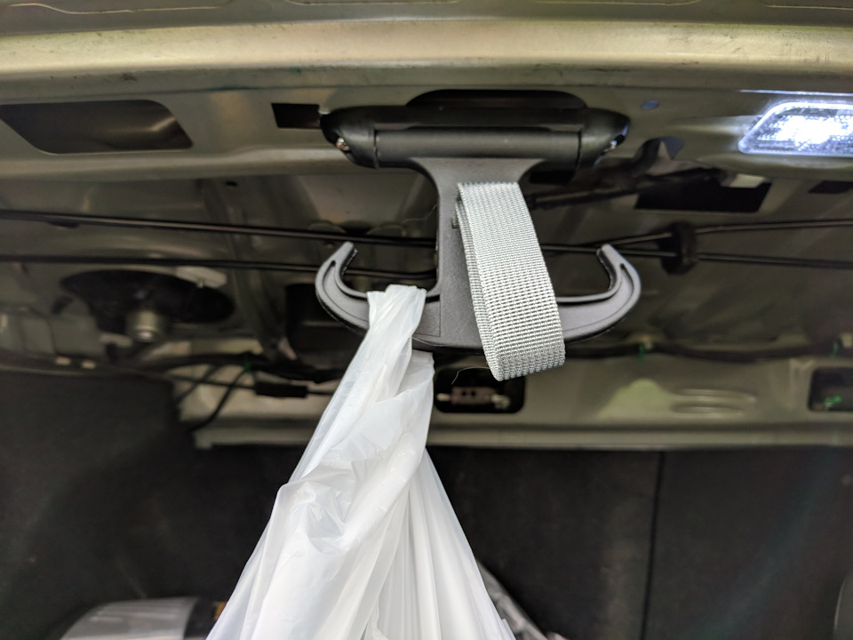 Крючок в багажник — Honda Civic 4D (8G), 1,8 л, 2007 года | аксессуары ...