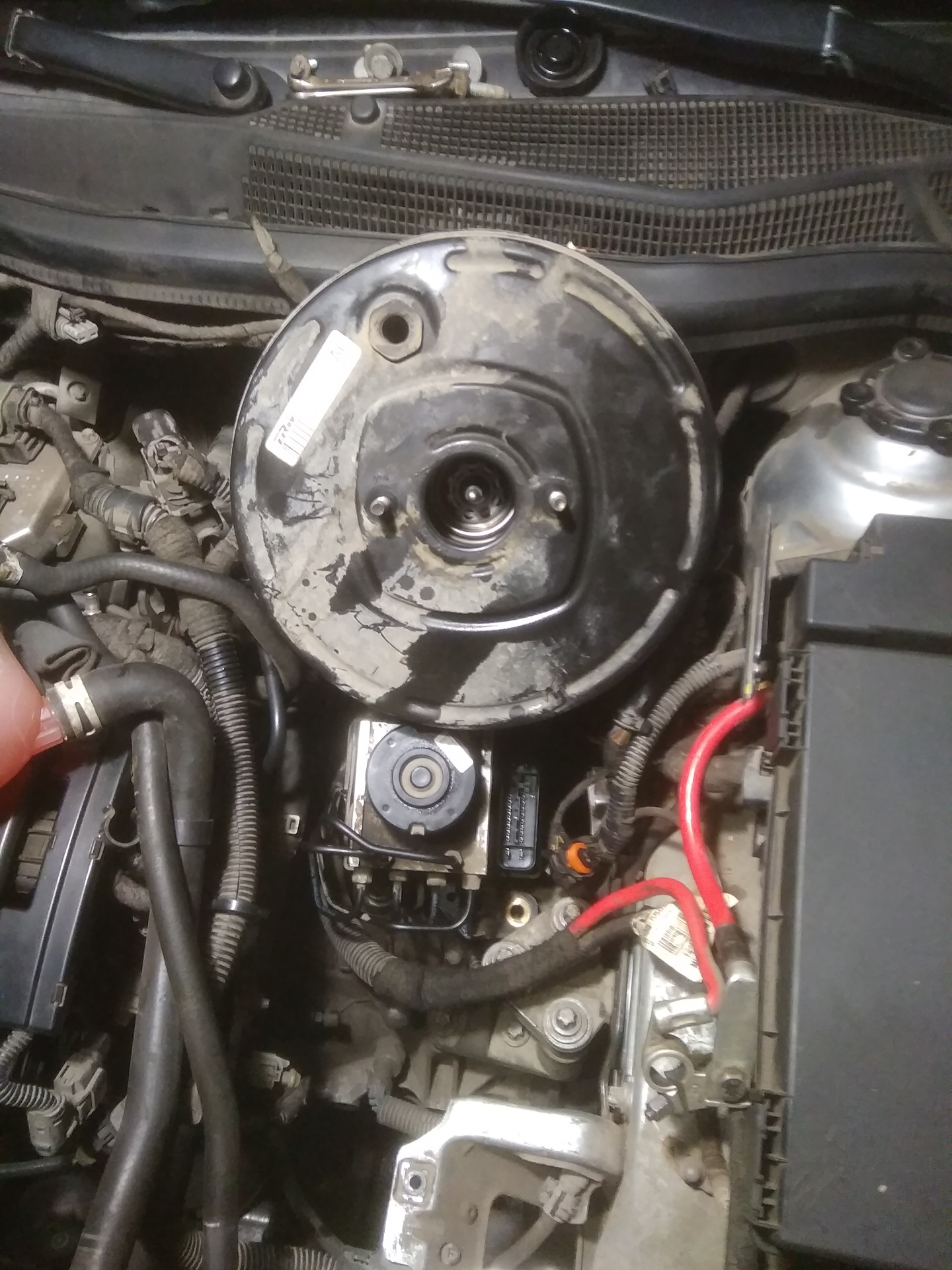 Зашипел вакуумный усилитель — Opel Astra H, 1,6 л, 2007 года | своими ...