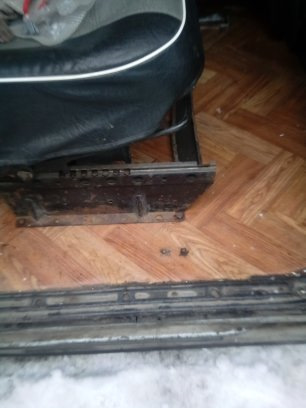 По ходу остатки старого крепления. — Lada 2120 Надежда