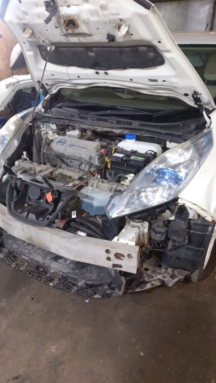 Установка автономного отопителя на электромобиль Ниссан Лиф ...