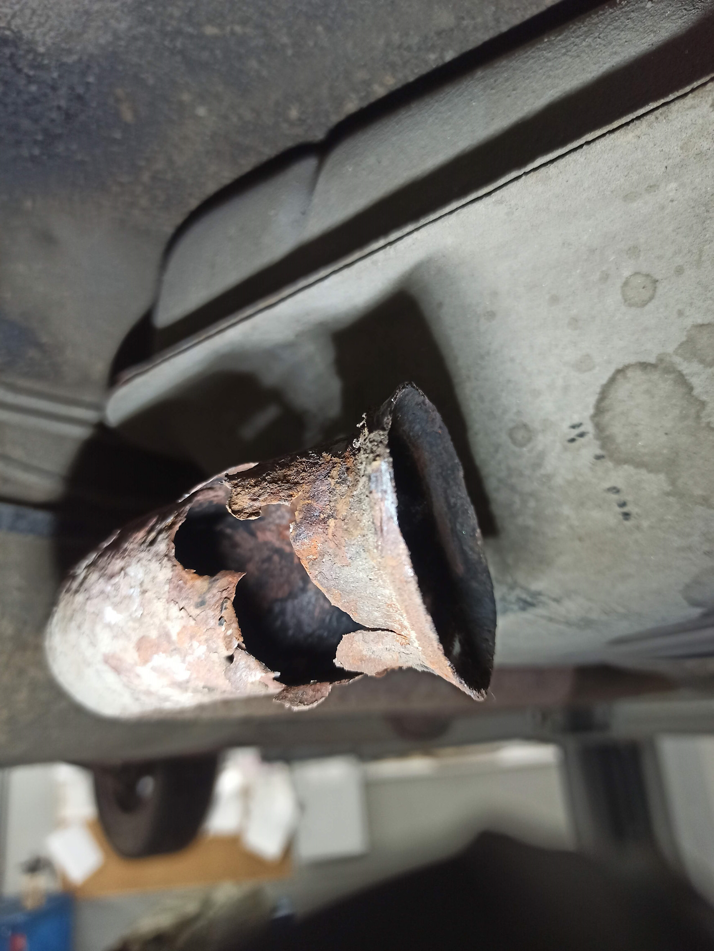 Замена резонатора — Lada 2114, 1,6 л, 2010 года | своими руками | DRIVE2