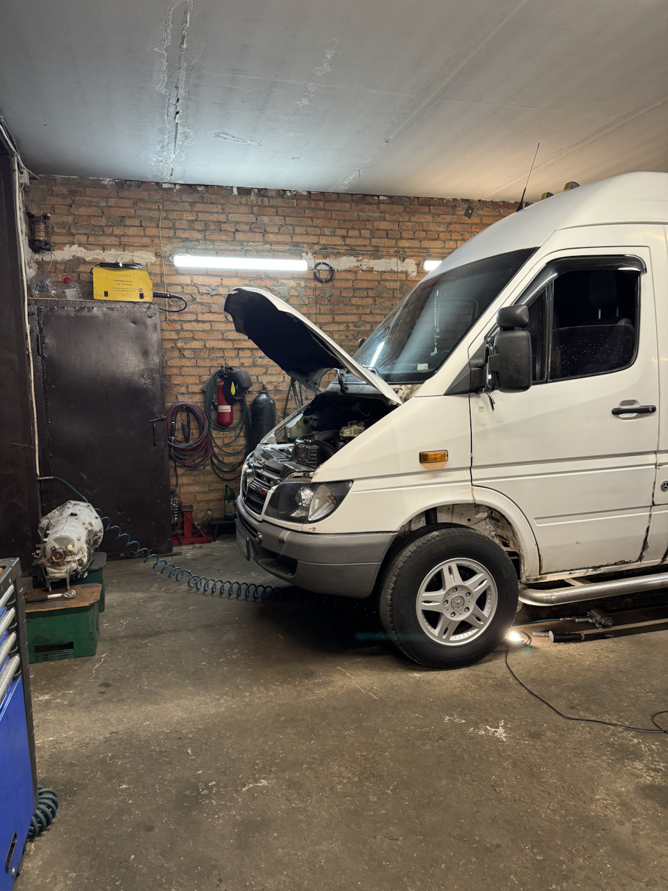 Замена Акпп — Mercedes-Benz Sprinter (1G), 2,7 л, 2005 года | запчасти |  DRIVE2