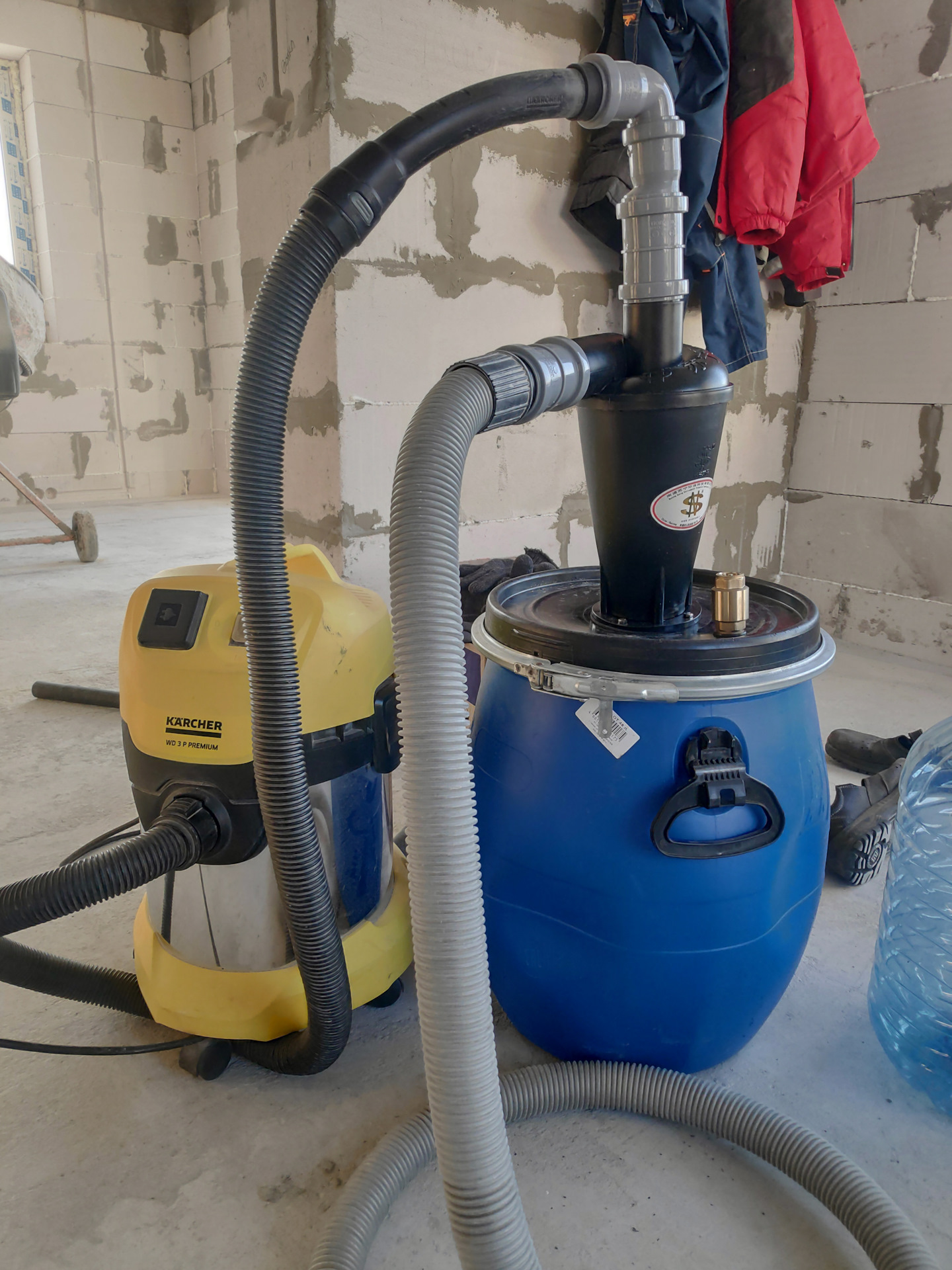 Строительный пылесос из ведра своими руками. Строительный пылесос для инструмента vg750. Циклон для пылесоса из бочки. Строительный пылесос из ведра своими руками. Циклон для пылесоса из ведра.