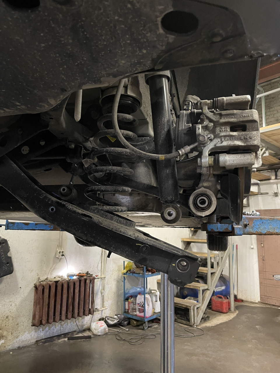 Krok 11: Krok montażowy — patrz zdjęcie. — Hyundai Kona Electric