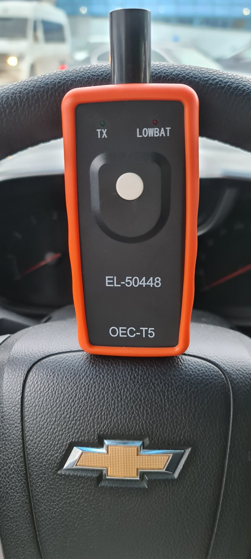 Установка и программирование датчиков давления шин — Chevrolet Orlando ...