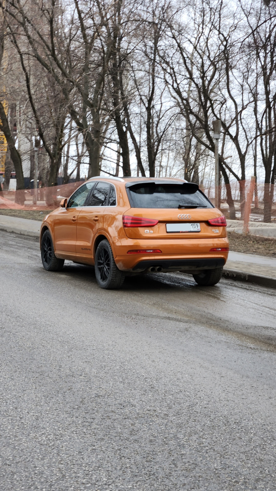 8. Спойлер с али — Audi Q3 (1G), 2 л, 2012 года | аксессуары | DRIVE2