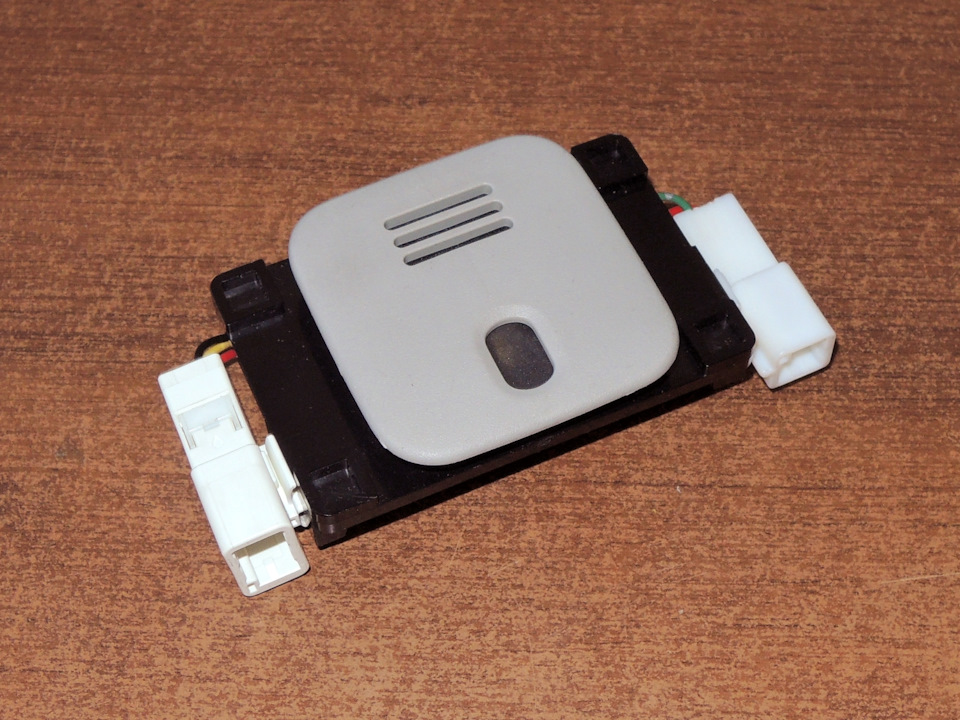 Подключение внешнего микрофона к магнитоле NHZA-W61G — Toyota Corolla ...