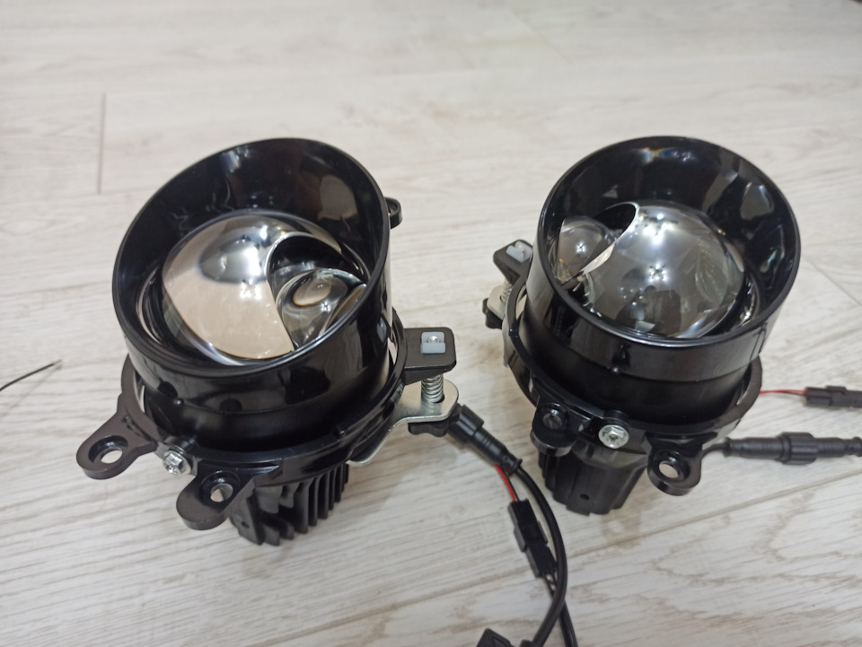 Матричные линзы ПТФ на Toyota Camry (XV50), Toyota Camry (XV40), Toyota ...