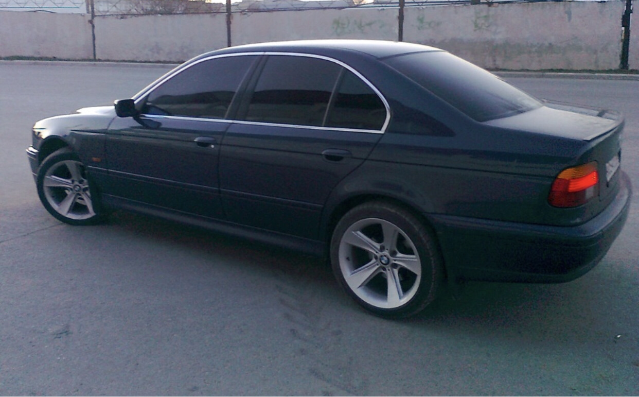 Е39 128. 128 Стиль БМВ е39 r17. БМВ е39 128 стиль r19. BMW e39 128 стиль. BMW e39 128 стиль r18.