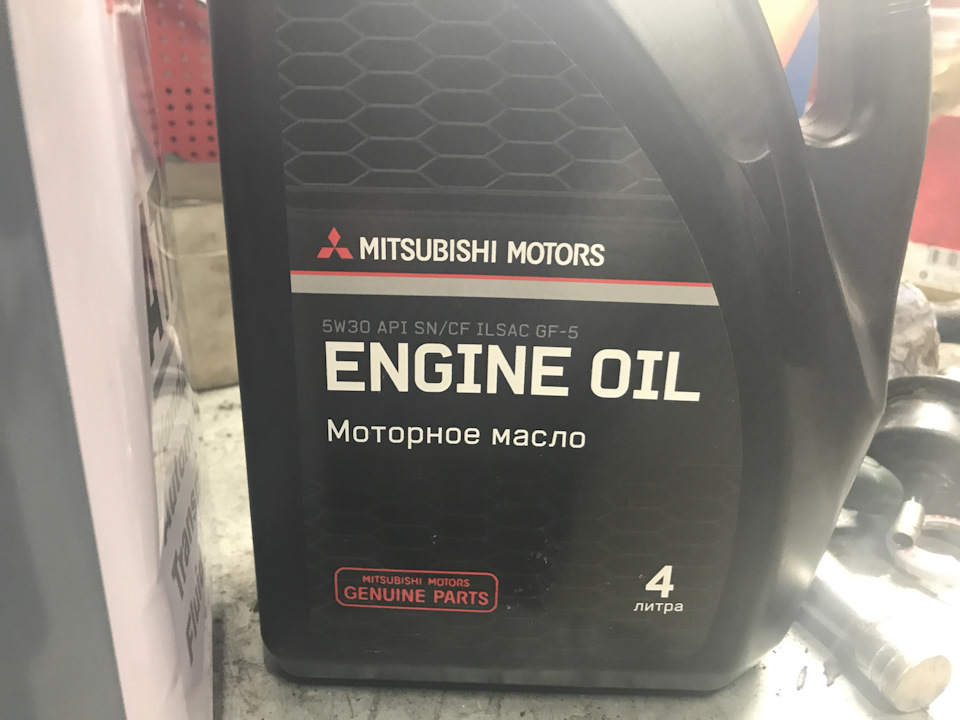 Митсубиси лансер 10 масло в двигатель