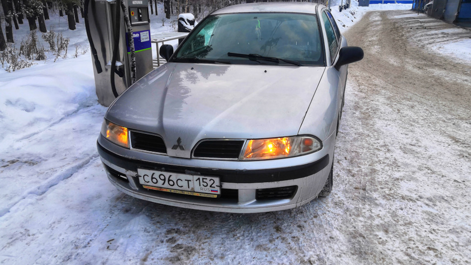 Нет прогревочных оборотов. — Mitsubishi Carisma, 1,6 л, 2000 года ...