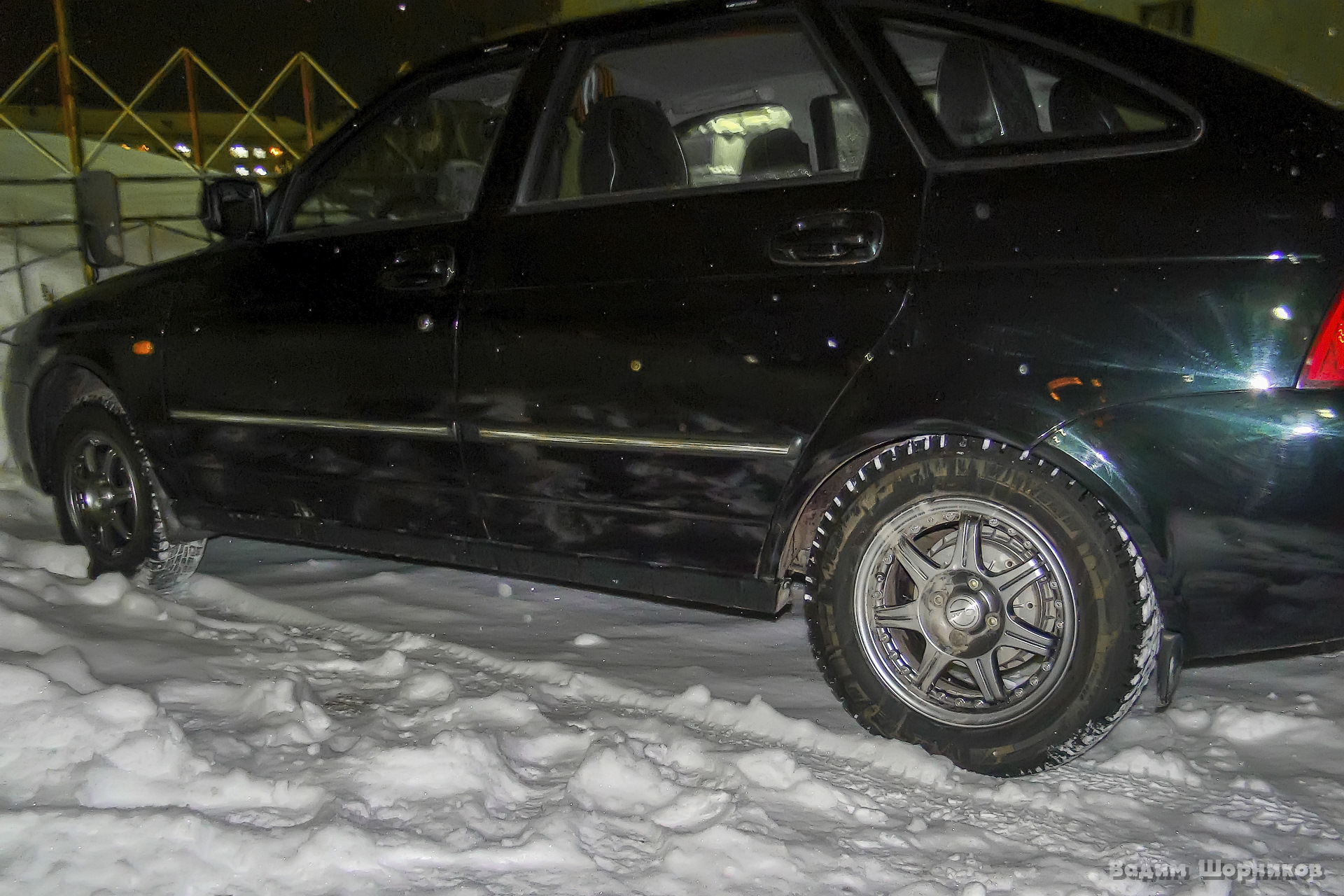 Молдинги на двери — LADA Приора хэтчбек, 1,6 л., 2008 года | аксессуары ...