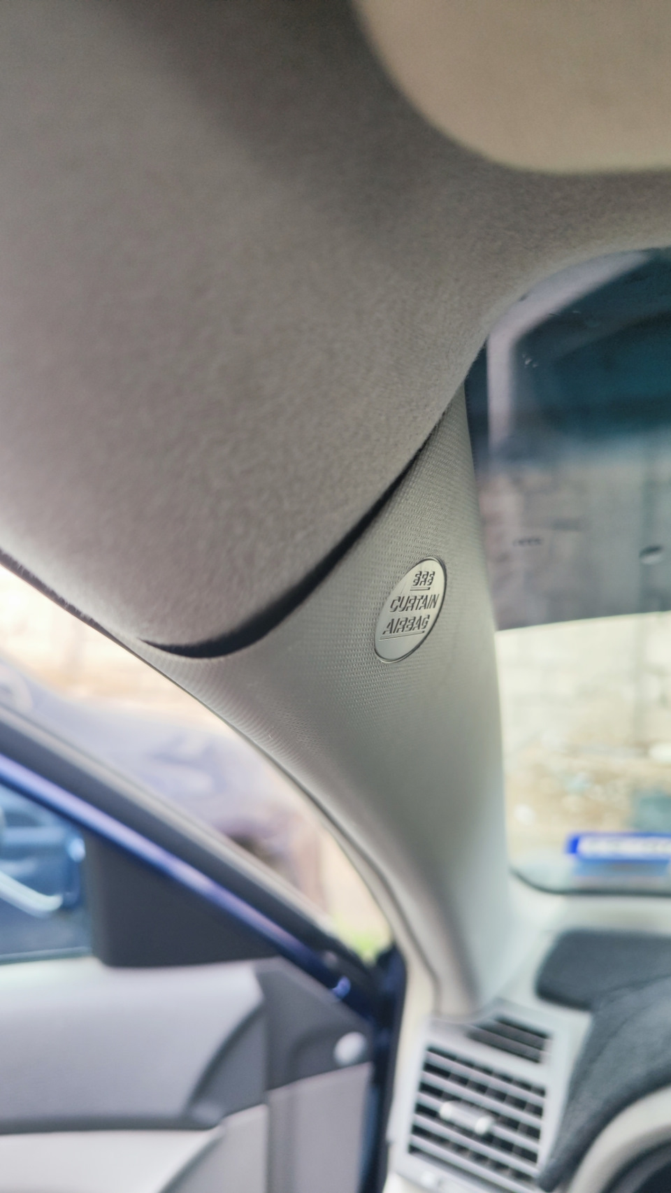 #6 Устранение щелей на обшивках стоек лобового стекла — Toyota Camry ...