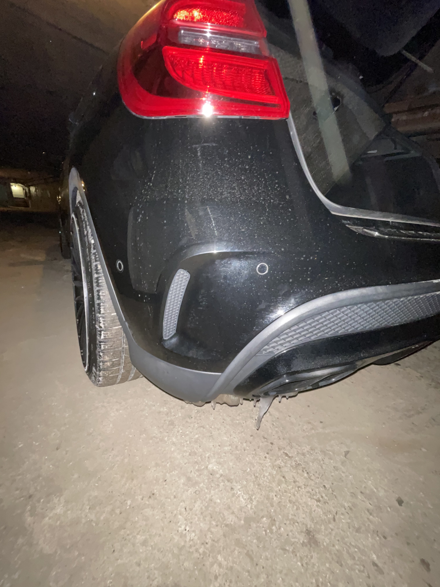 Элероны заднего бампера — Mercedes-Benz GLA 45 AMG, 2 л, 2020 года ...