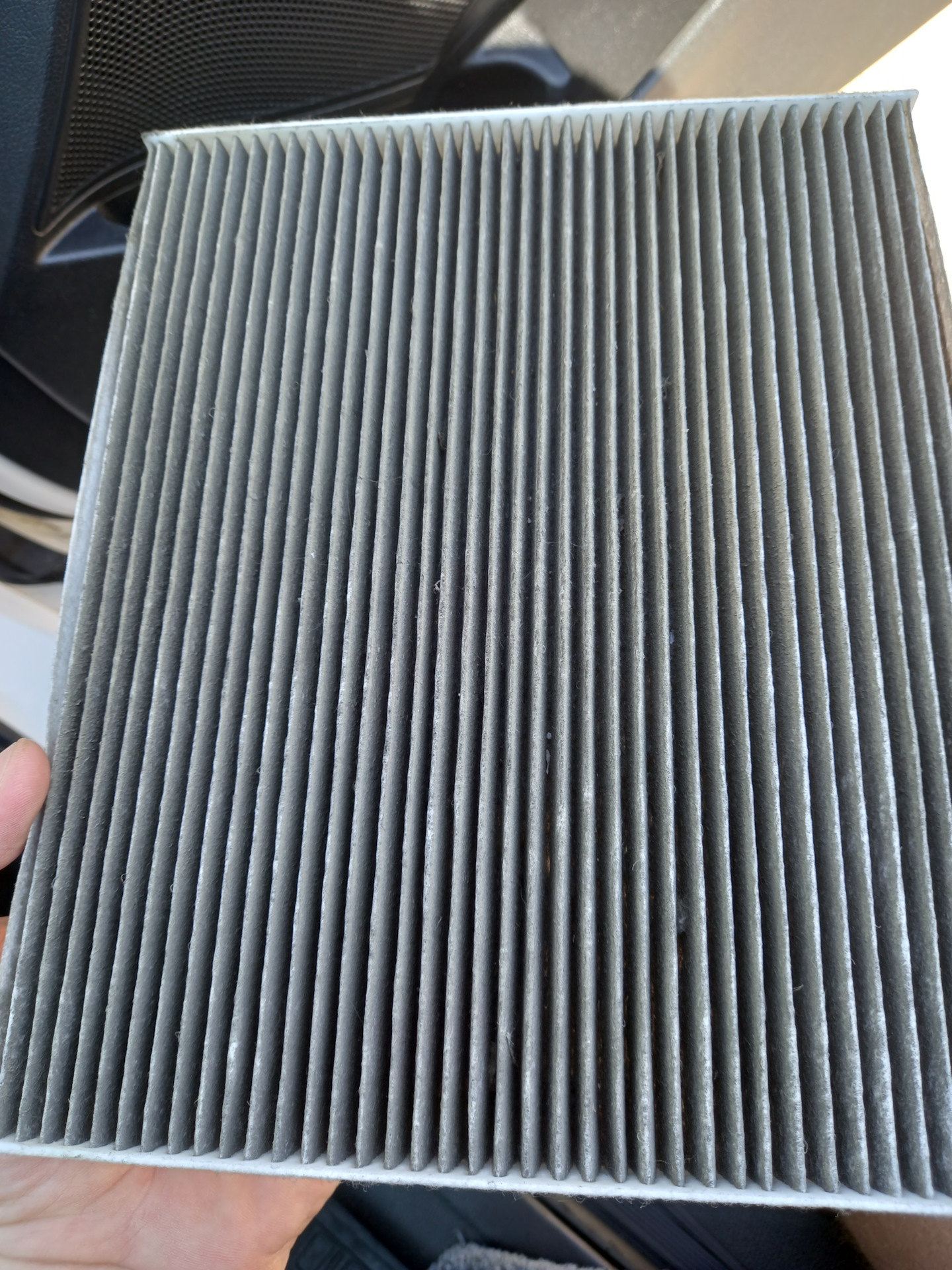 Замена салонного фильтра 246000км — Hyundai Elantra (5G), 1,8 л, 2013 ...