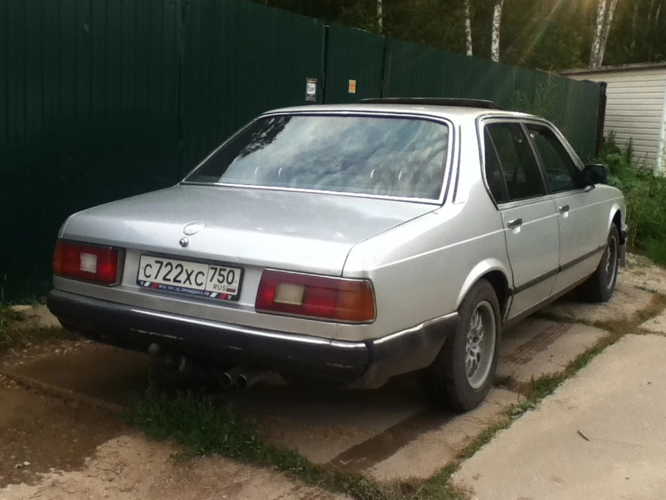 Фото в бортжурнале BMW 7 series (E23)