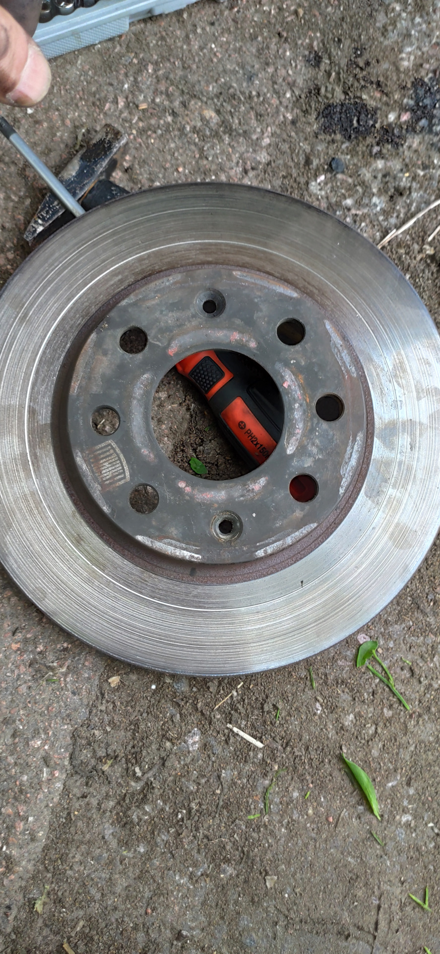 Биение в педаль при торможении. Когда причина не в тормозных дисках ...