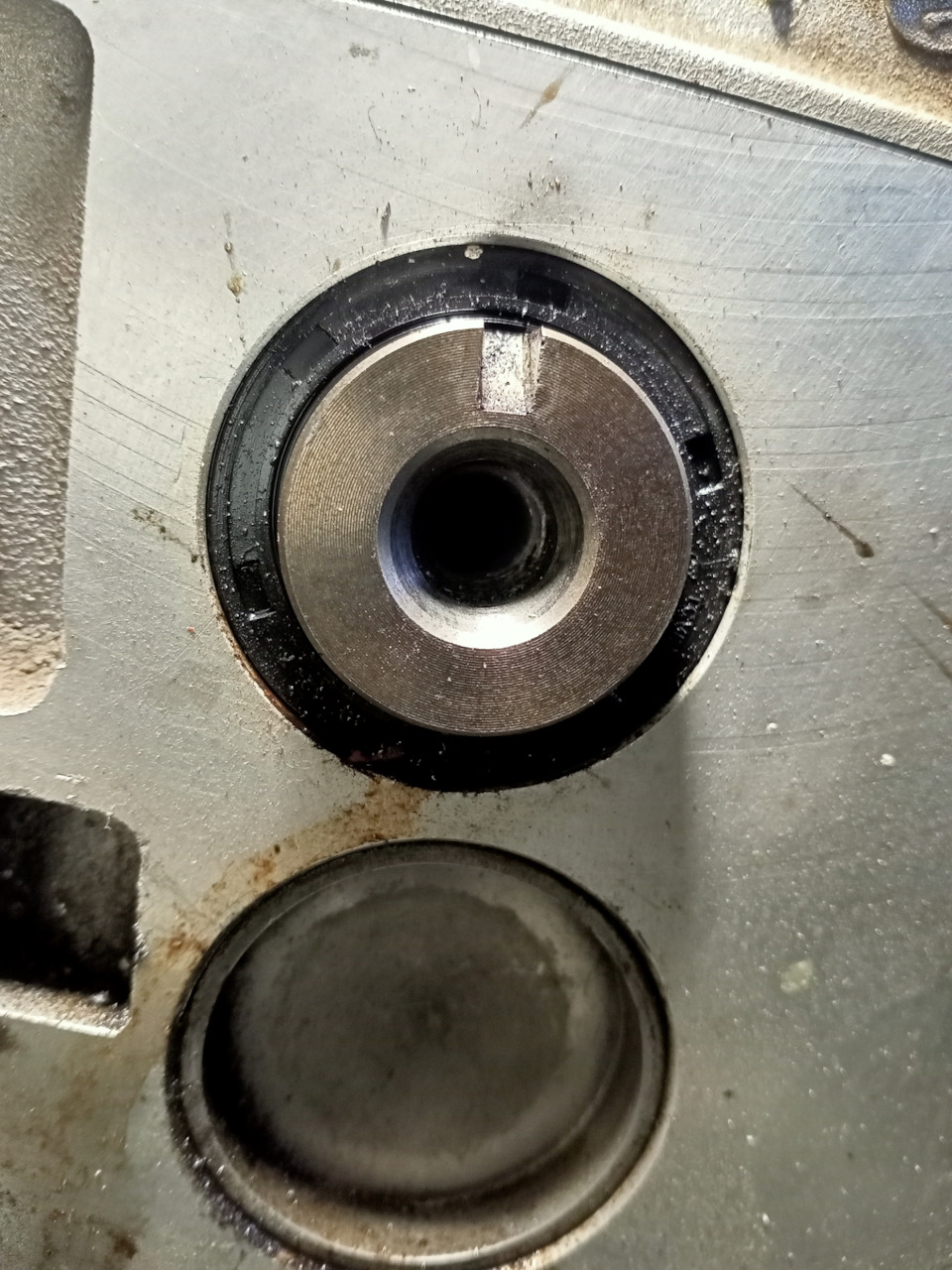 Незапланированый ремонт. Смена ремня ГРМ и помпы. — Renault Logan (1G ...