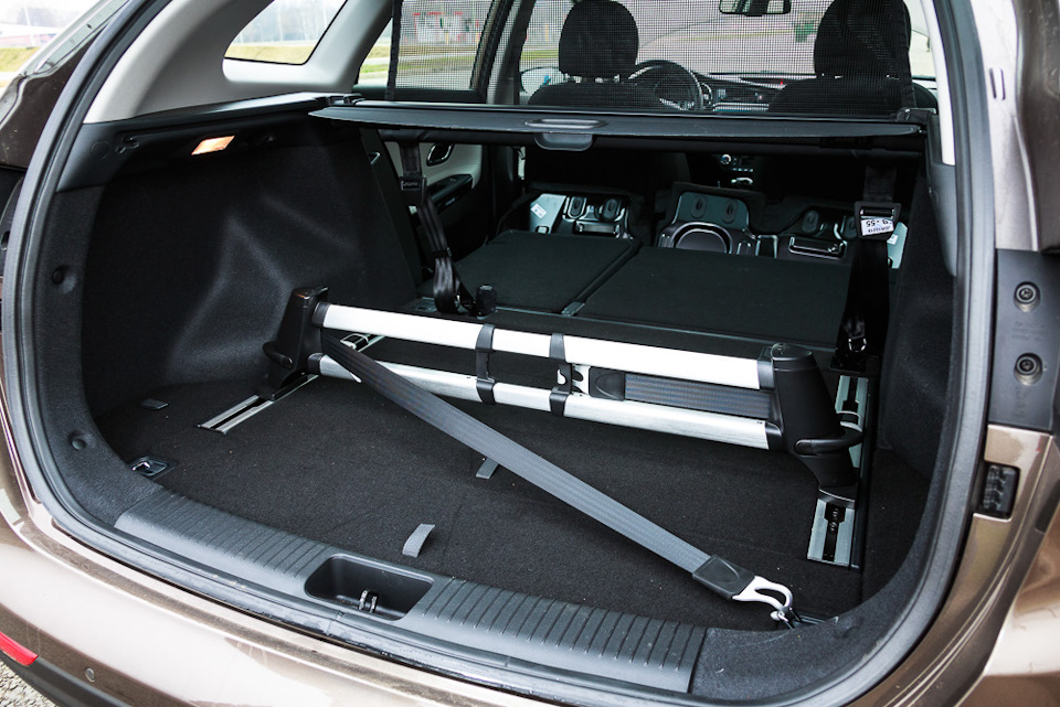 Распорка в багажник Kia ceed jd sw нада? — KIA Ceed SW (2G), 1,6 л ...