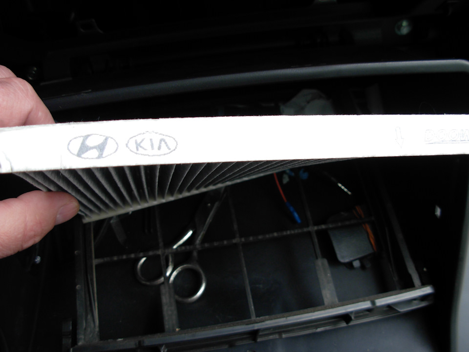 Замена салонного и воздушного фильтра. — Hyundai Tucson (JM), 2 л, 2008 ...