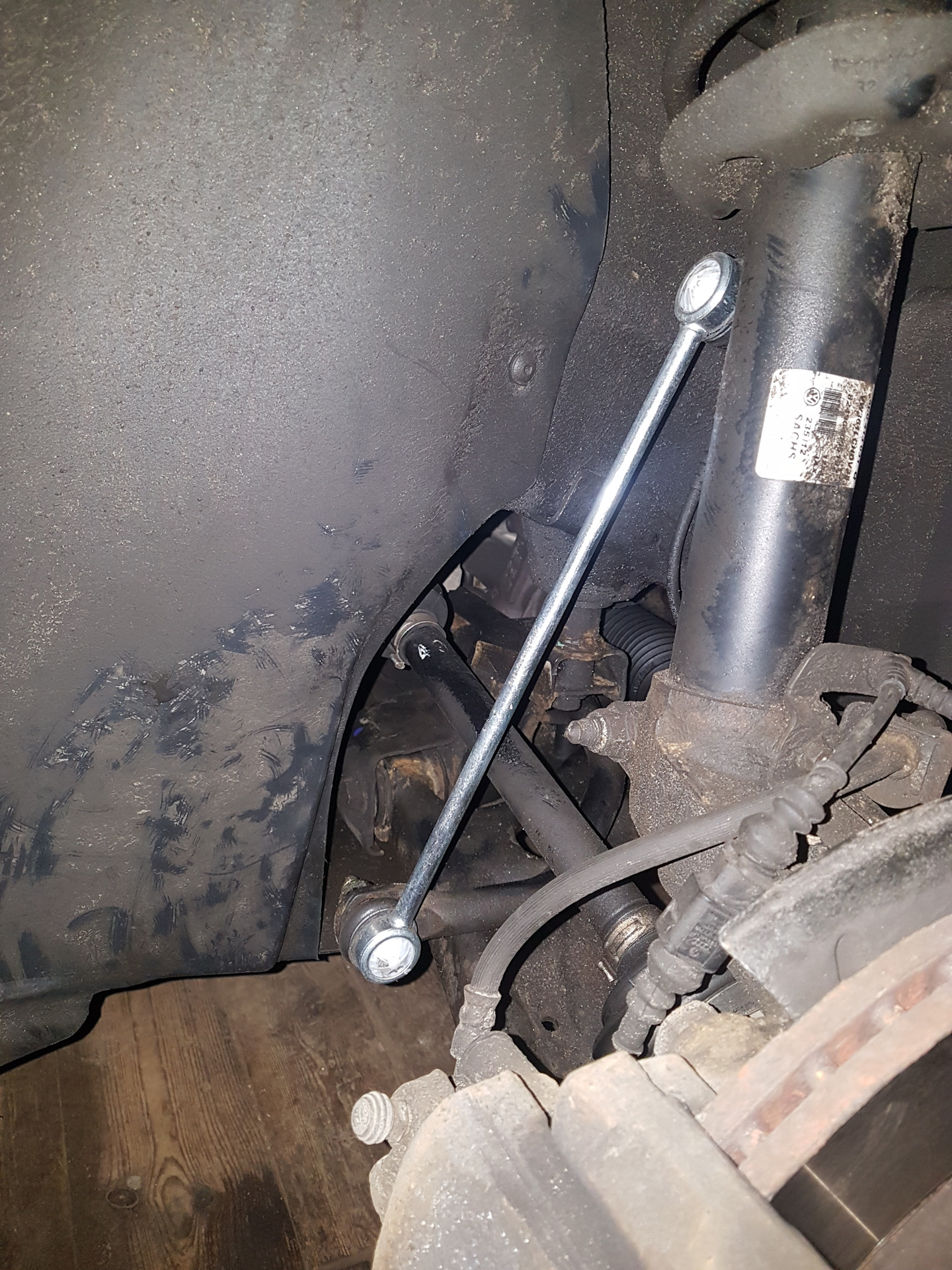 Стойки стабилизатора джетта 6. 5q0411315c. Стойка стабилизатора задняя фольксваген джетта 5. Стойка стабилизатора задняя фольксваген джетта 5. Стойки переднего стабилизатора джетта 6.