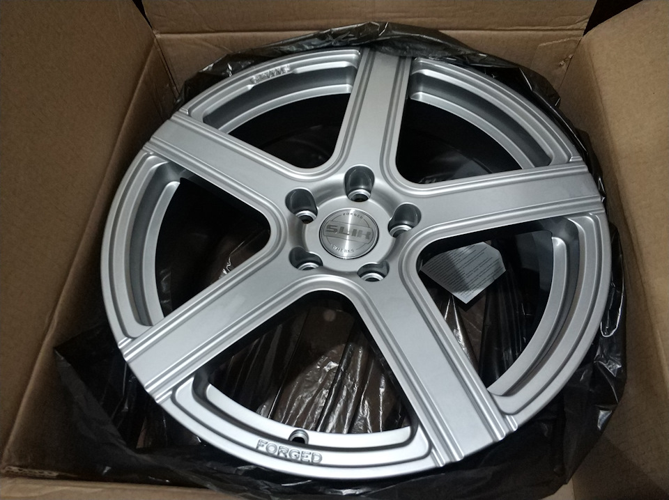 Первые ништяки — Volkswagen Tiguan (2G), 1,4 л, 2019 года | колёсные ...