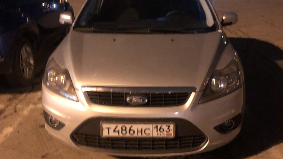 Загорелся значок аккумулятора, и пропал — Ford Focus II Hatchback, 2 л ...