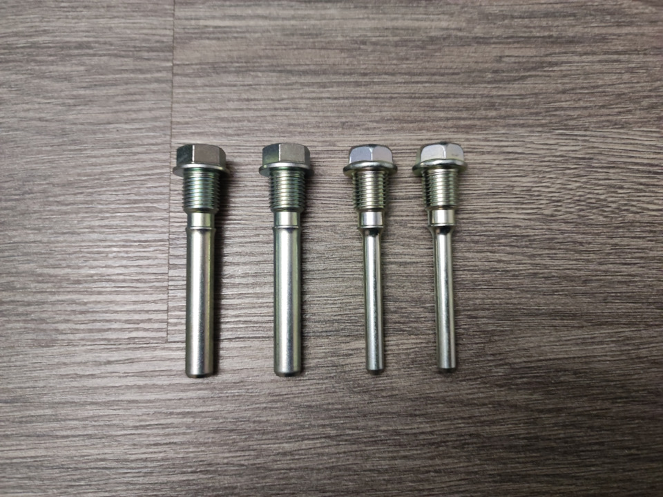 Фото в бортжурнале Nissan Gloria (10G)