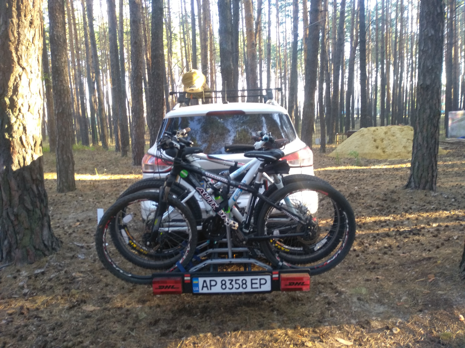 Велобагажник платформа на фаркоп — Ford Escape (3G), 2 л, 2014 года ...