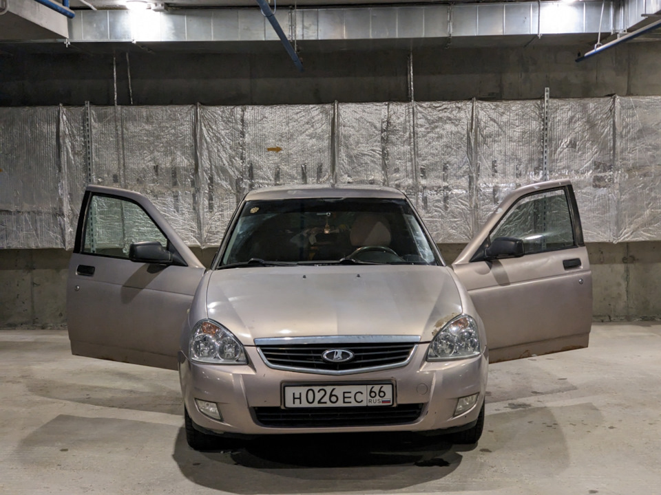 35% или 15%. Тонировка боков без лба. — Lada Приора седан, 1,6 л, 2007 ...