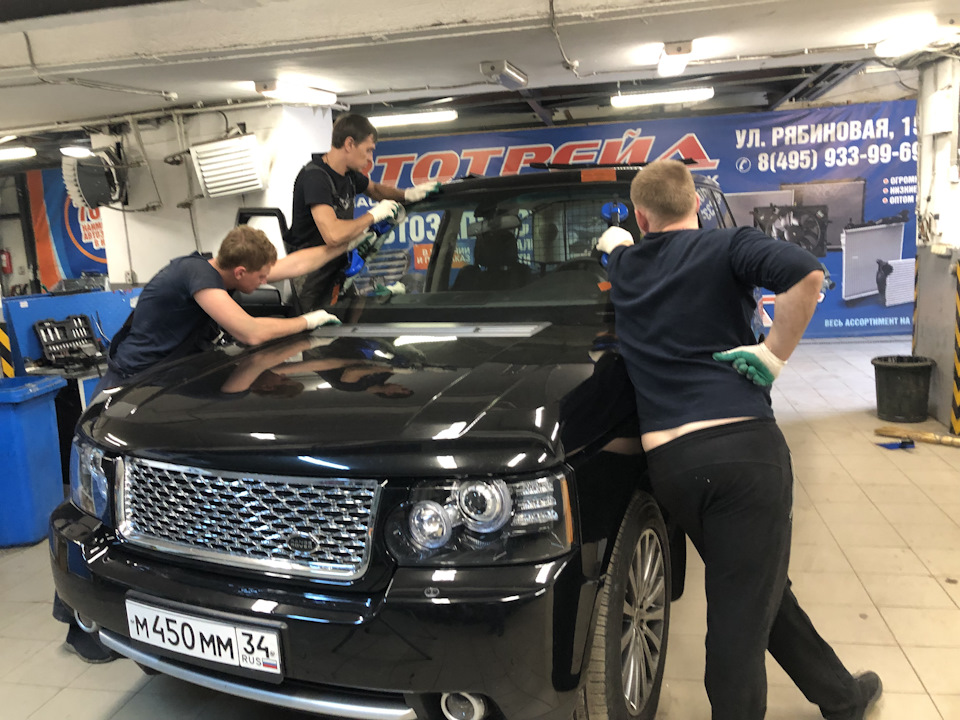 Фото в бортжурнале Land Rover Range Rover (3G)