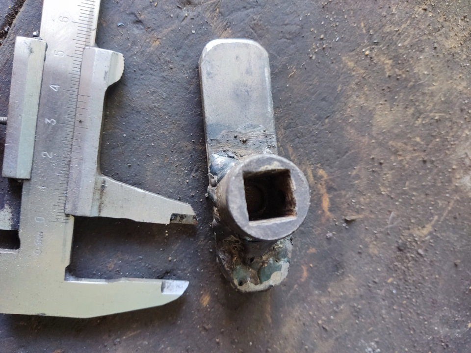 Ключ для регулировки рейки — Toyota Corolla (120), 1,6 л, 2006 года ...