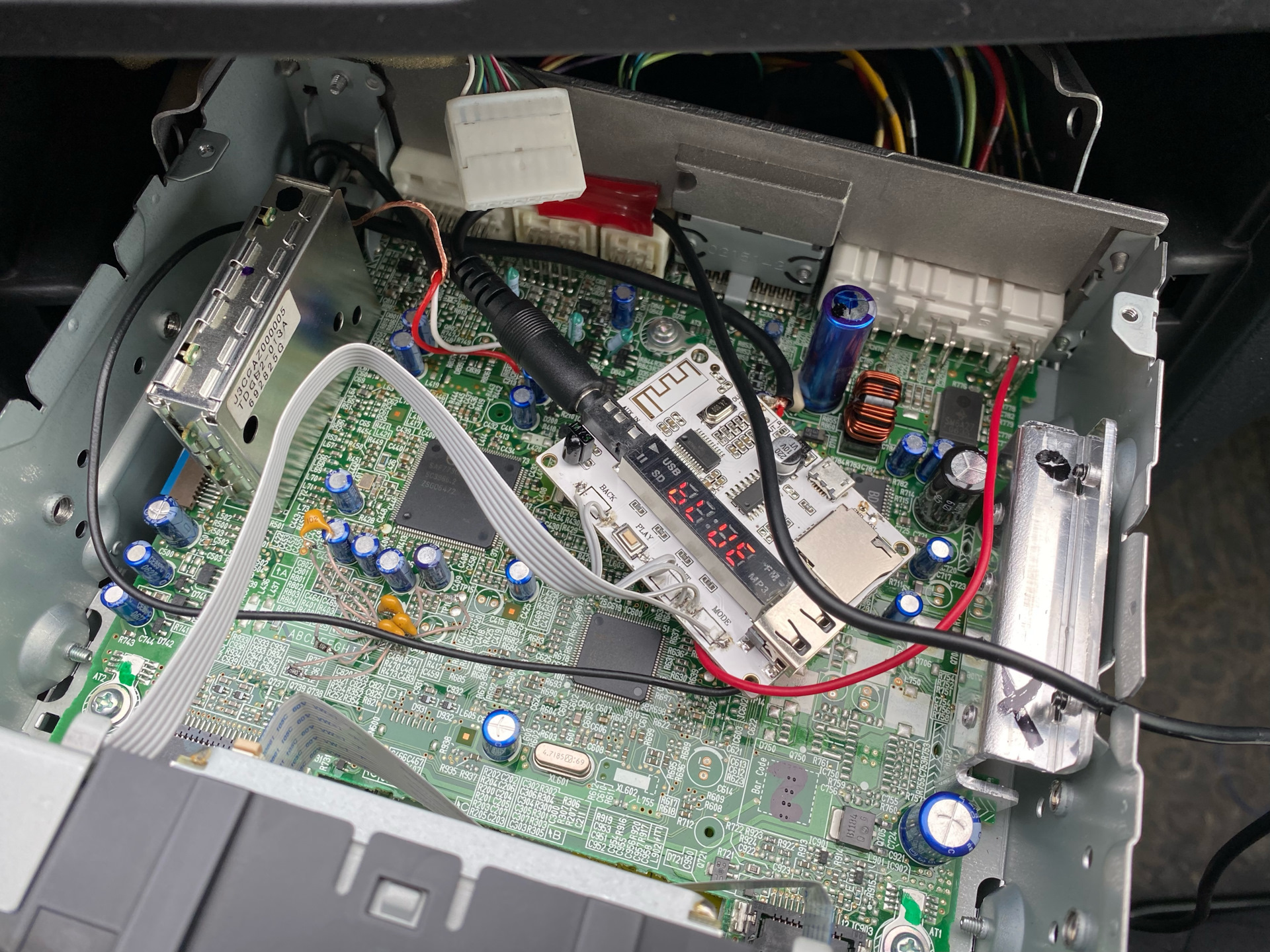 AUX в штатную магнитолу Toyota Avensis T25 — Toyota Avensis II, 1,8 л ...