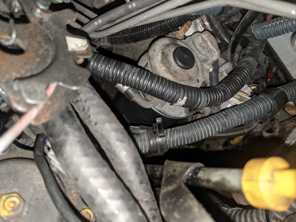 Фото в бортжурнале Toyota HiAce (H100)