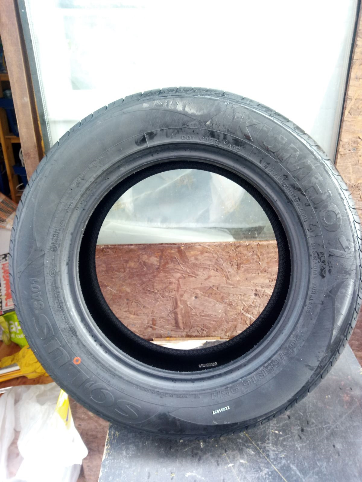 Solus sa01 205 65 r16. Kumho Solus sa01 kh32 205/65 r16. Kumho 7 Solus sa01 2019 r16 remain литье.