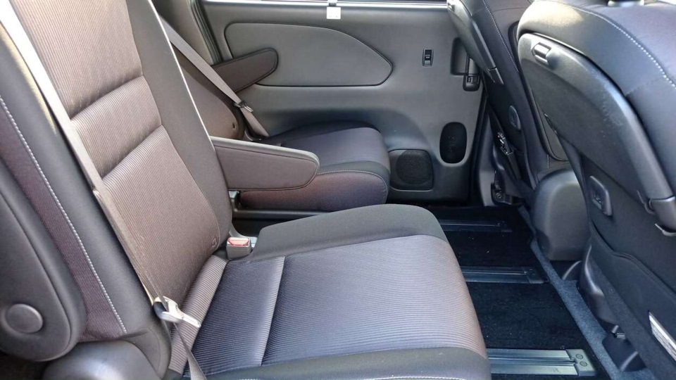 Машина в японском порту — Nissan e-Power, 1,2 л, 2018 года | покупка ...