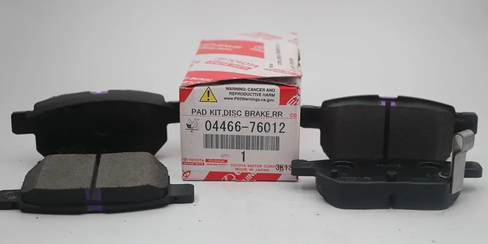 Комплекттормозныхколодок.Передняяось