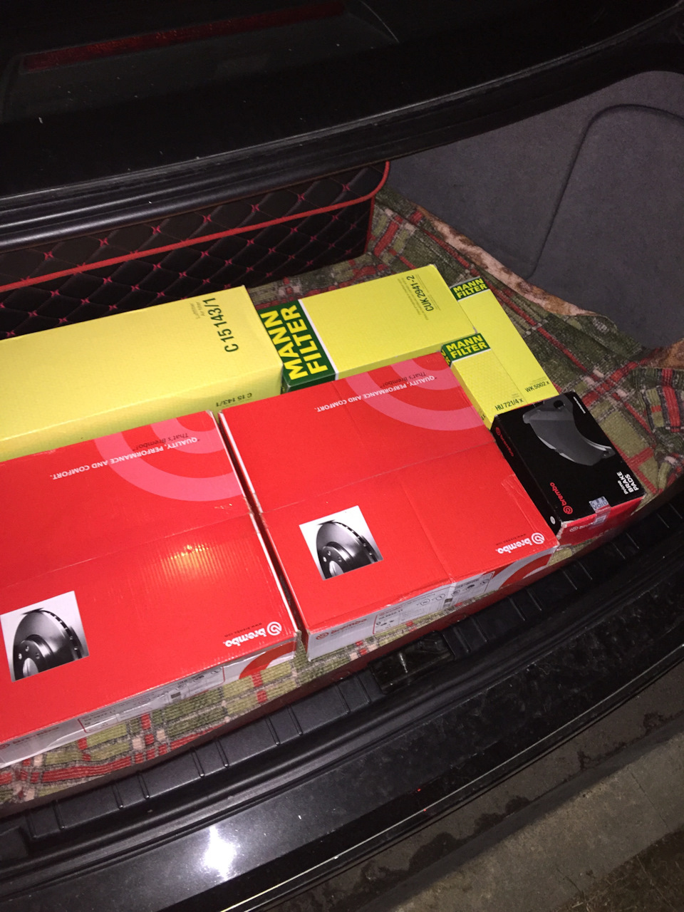 Замена передних тормозных дисков — BMW X5 (E70), 3 л, 2007 года ...